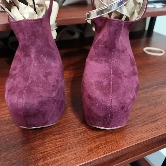 Scene by shoedazzle Platform heels. Size 9.5 - Picture 5 of 16